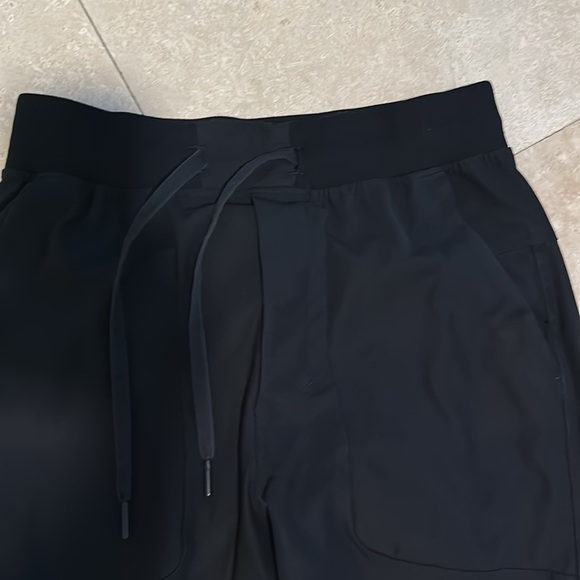 Lululemon ABC Jogger Warpstreme
Black - Picture 7 of 7